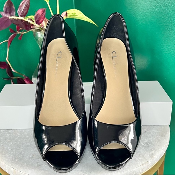 Chinese Laundry Black Platform Patent Leather Peep Toe Pump - Picture 2 of 7